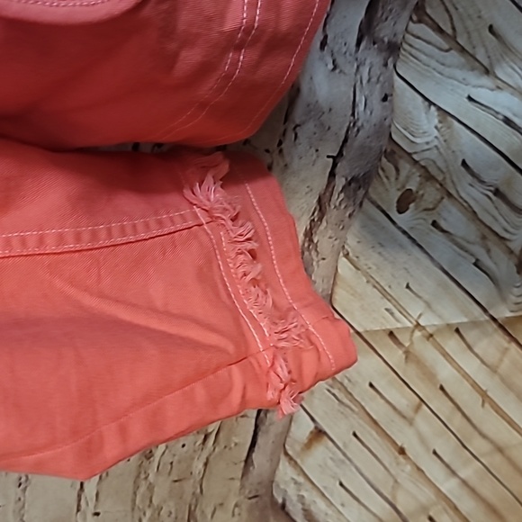 Fashion Bug Super cute spring stretch lightweight jacket 😍 ✨️ - Picture 6 of 9